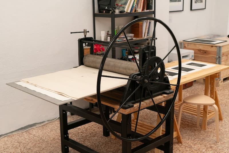 Printing press machine